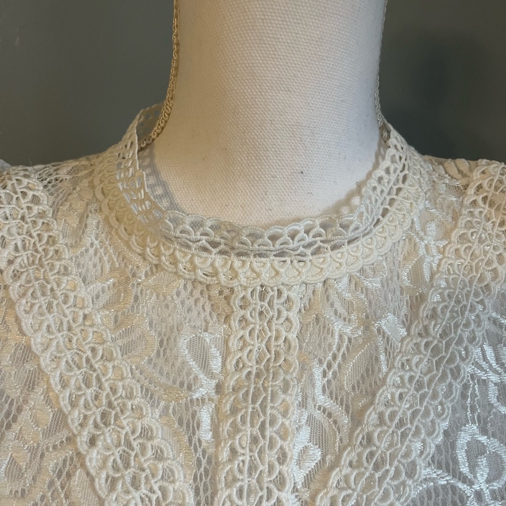 ADIVA RUFFLE SLEEVE LACE TOP (769) - Picture 5 of 16